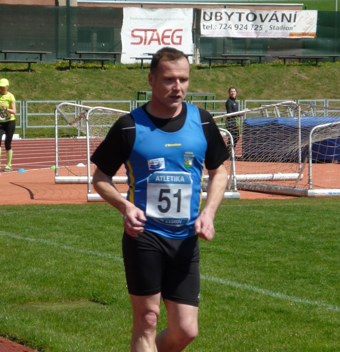 Zbyněk Herman při závodu v chůzi na 5000 m ve Vyškově (Rozchodíme Vyškov, 1. 5. 2017).