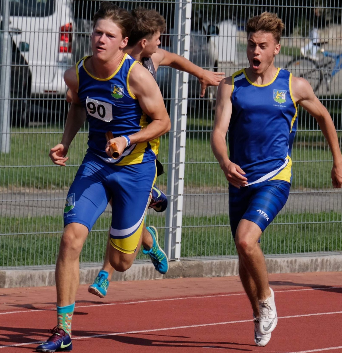 Předávka štafety Tomáš Oberndorfer Jakub Petrjanoš