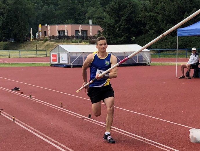 Martin Halady Skok o tyči 402cm Olomouc 12.6.2021