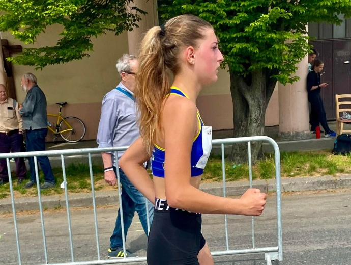 Nikola Furchová při závodě v chůzi na 10 km v Milovicích (7. 5. 2022)